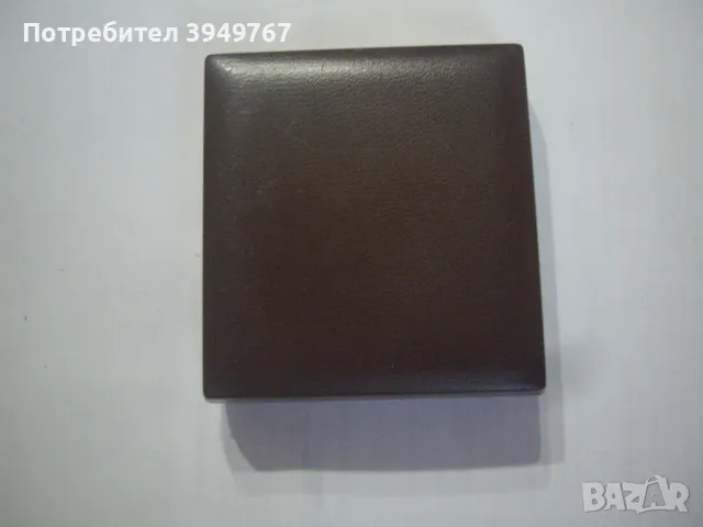 Стар електронен часовник.