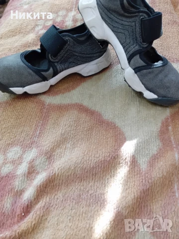 Найк-балерини 38 номер-Индонезия, снимка 3 - Маратонки - 50687897