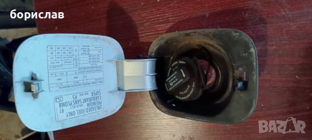 Капаче резервоар за Фолксваген шаран , снимка 2 - Части - 42116237