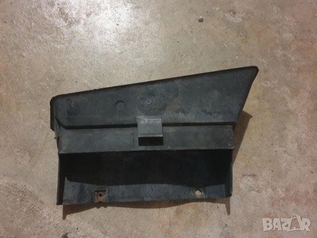 Продавам оригинален въздухозаборник стоящ отпред на маска за кутия въздушен филтър Audi A6 / Ауди А6, снимка 3 - Части - 38467144