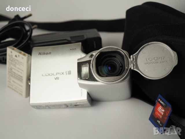 Nikon Coolpix S10 VR фотоапарат, въртящ се, със 6 мегапиксела CCD сензор , всички функции работят