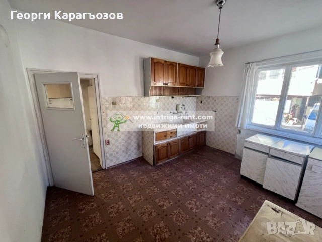 №3946 Етаж от къща със самостоятелен вход и двор | квартал Любен Каравелов, град Хасково., снимка 8 - Етаж от къща - 51720741