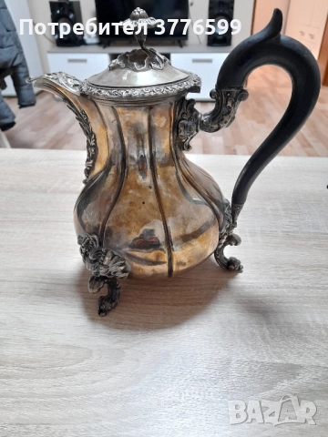 Сребърна кана