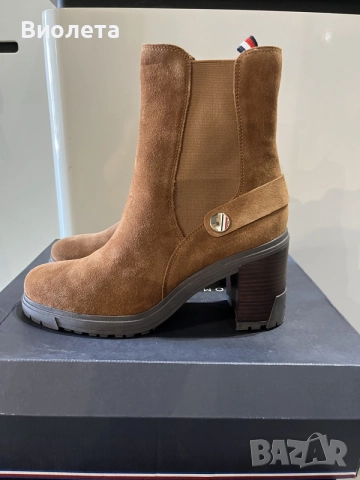 Оригинални боти Tommy Hilfiger номер 40, снимка 2 - Дамски боти - 56125950