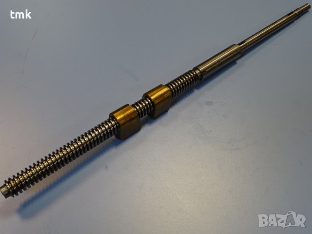 Винт с гайка за фреза L-595 ф22