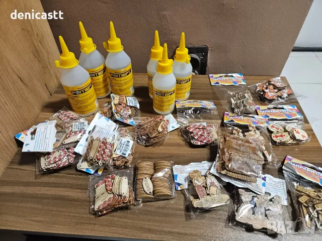 материали/ мартеници / шевици/ България