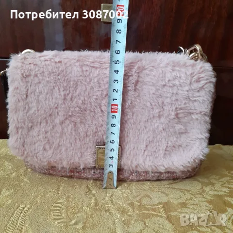 Малка пухена чанта Parfois , снимка 9 - Чанти - 55825831