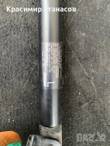 Амортисьор заден капак за Мазда 5.2005-2010г, снимка 4 - Аксесоари и консумативи - 42651803