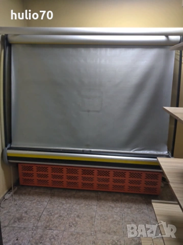 Разпродажба на хладилна витрина, стелажи, касов апарат, снимка 2 - Витрини - 53024472