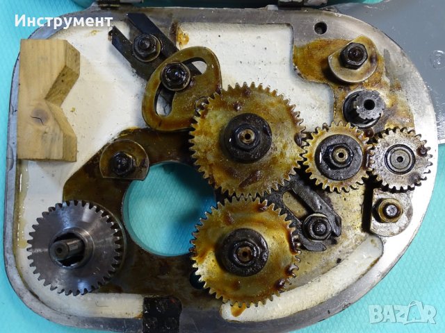 Комплект лира със зъбни колела за фреза AVIA FOP PONAR, снимка 2 - Резервни части за машини - 44477057