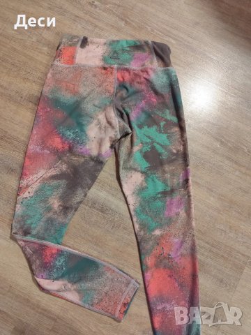 клин с висока талия на Reebok , снимка 3 - Клинове - 49597171