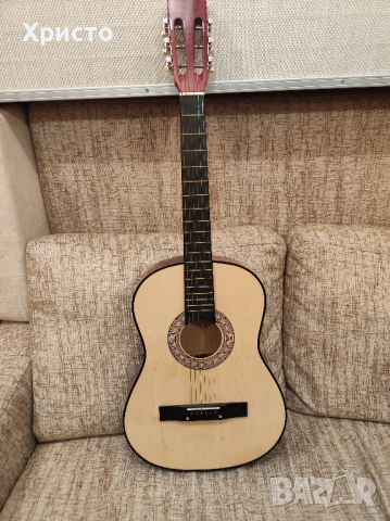 Класическа акустична китара коледен подарък 