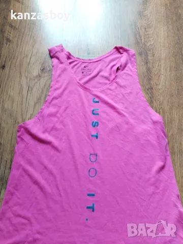 Nike - страхотен дамски потник С , снимка 2 - Потници - 49638891