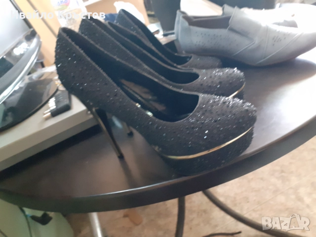 Продавам дамски обувки
