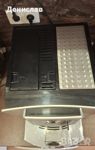 Delonghi Perfecta Graphic Touch, снимка 3 - Кафемашини - 53744959