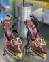 Обувки с ток Valentino , снимка 1 - Дамски обувки на ток - 44656249