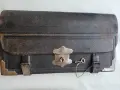 Портфолио кожено за месечни документи на Victorinox(?) от 30-те години, с ключ и ремъци, рядкост, снимка 1
