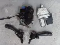  Греда под задна броня полуоска и др. части VW Golf 5, снимка 6