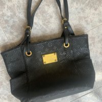 Продавам маркова чанта Louis Vuitton, снимка 2 - Чанти - 41564697