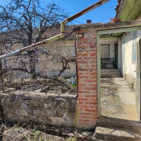 Имот с къща в село Присово , снимка 6 - Къщи - 42277054