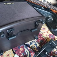 Roland AC-33RW усилвател за акустична китара , снимка 6 - Китари - 41796850