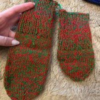 Детски плетени търлъчки, снимка 7 - Чорапи - 39364683