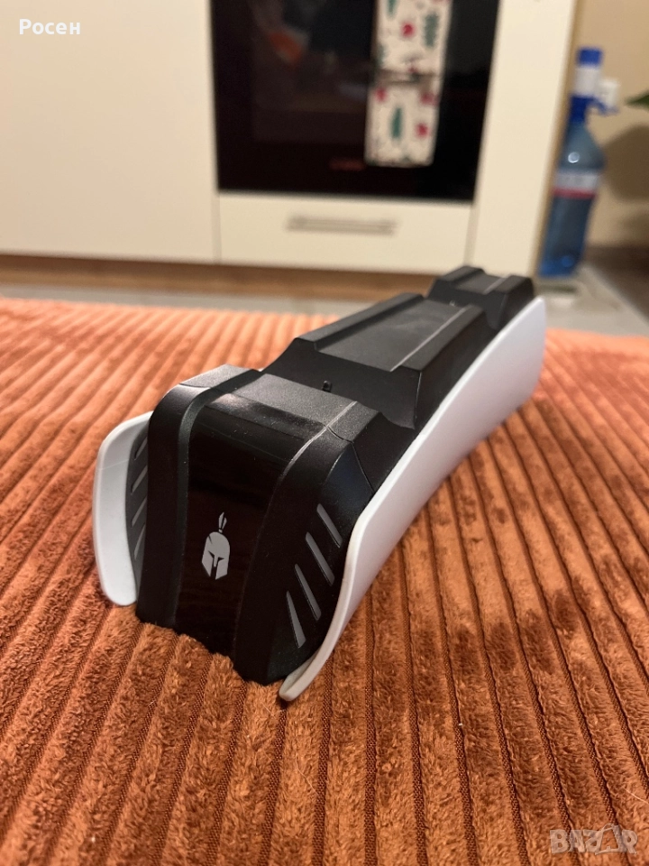Докинг зарядна станция Spartan Gear - Dual Charging Dock Station (PS5), снимка 1