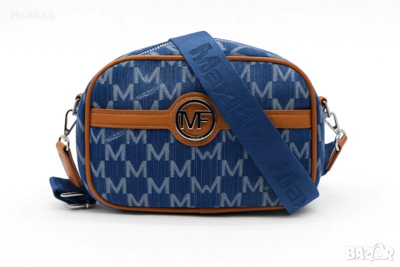 Дамска чанта в деним стил с монограм и кожени акценти, снимка 1