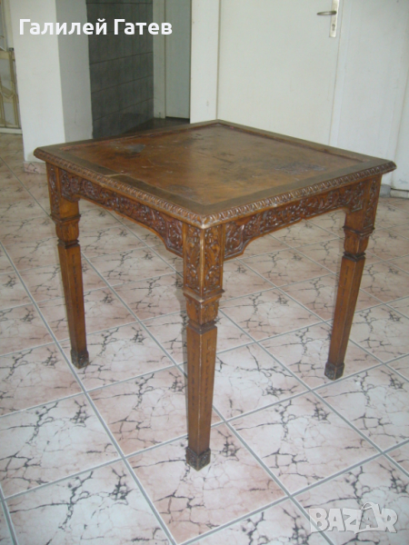 Старинна маса с резба, снимка 1