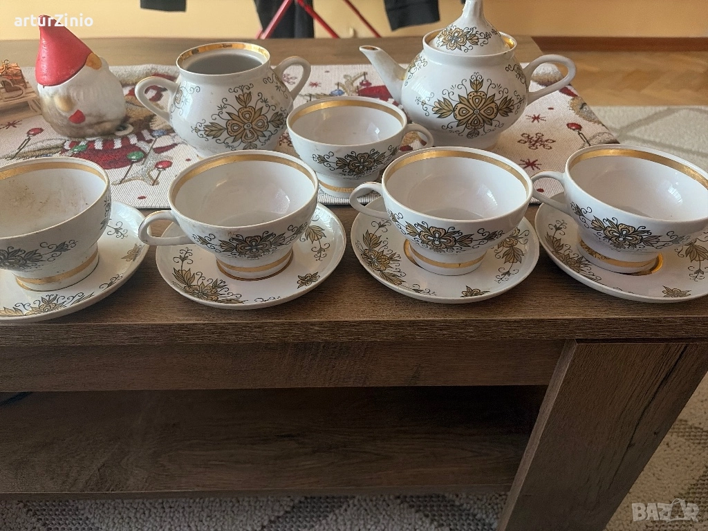 Порцеланов комплект за чай, снимка 1
