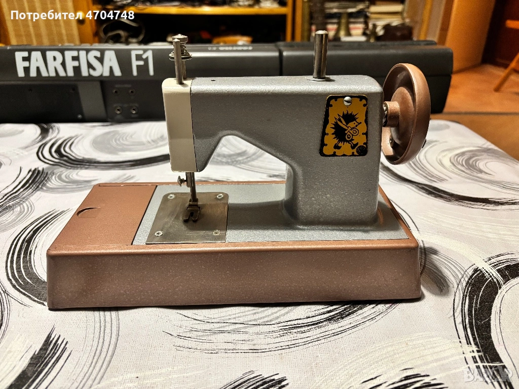 Руска детска шевна машина , снимка 1