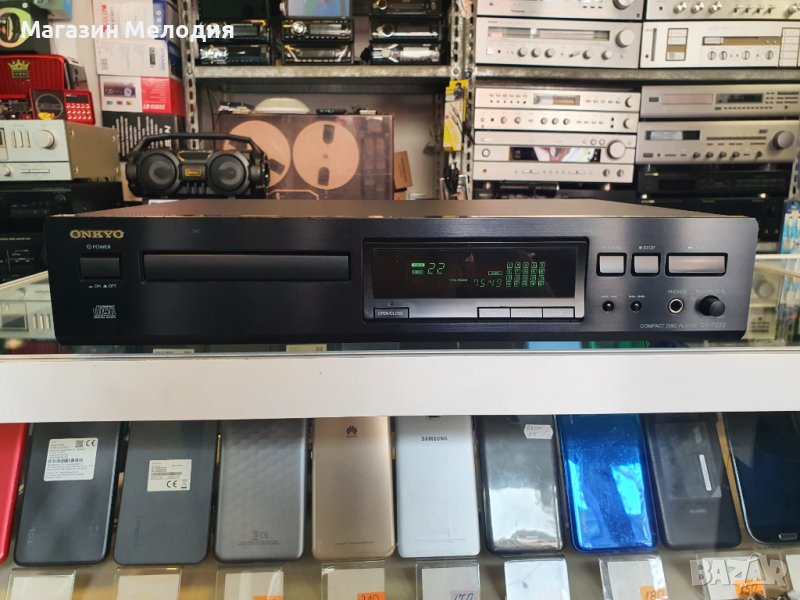 CD Player Onkyo DX-7222 В отлично техническо и визуално състояние., снимка 1