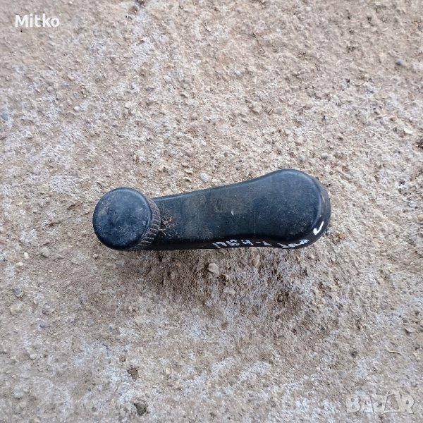 Дръжка Вдигане - Сваляне Стъкло За Фолксваген Пасат Б4 1995г / VW Passat B4, снимка 1