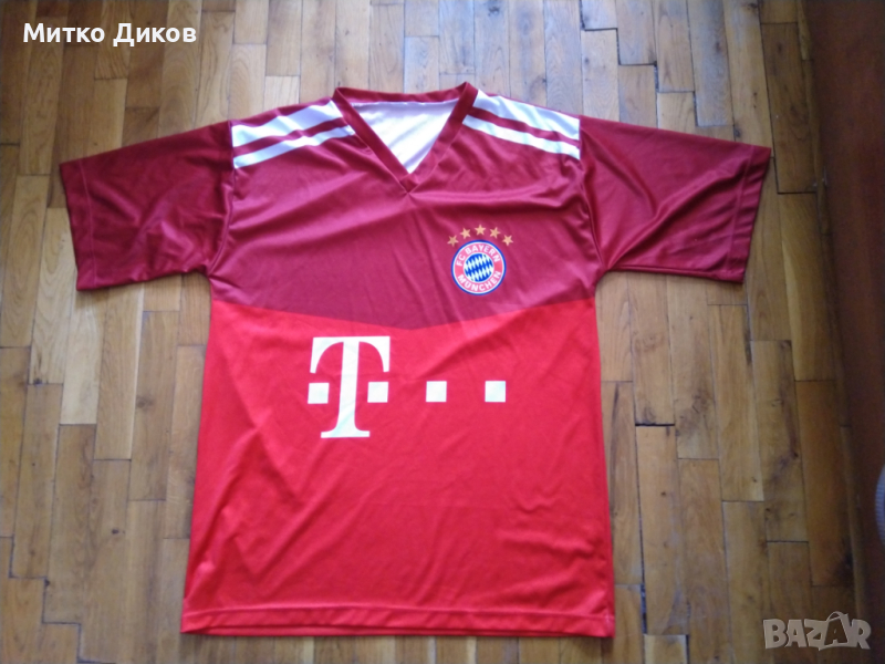 Байерн Мюнхен футболна фен тениска и №9 Левандовски размер М отлична, снимка 1