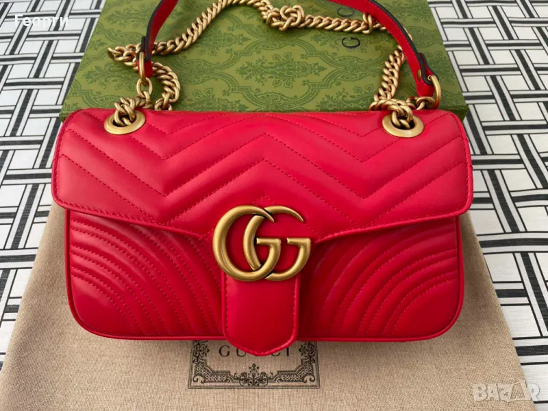 Gucci Оригинална Чанта Marmont Гучи Червена Кожа Златно GG Лого, снимка 1