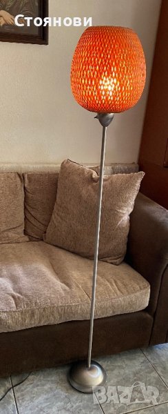 Модерна ратанова висока настолна Лампа , снимка 1