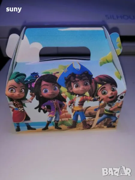 Кутийка за лакомства Сантяго, снимка 1