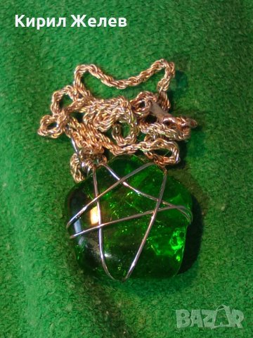 КРАСИВ МОДЕН АРТ МЕДАЛЬОН ЦВЕТНО СТЪКЛО в ХЕНД МЕЙД ОБКОВ и ВЕРИЖКА с БЯЛА ПОЗЛАТА 27920, снимка 2 - Колиета, медальони, синджири - 37127791