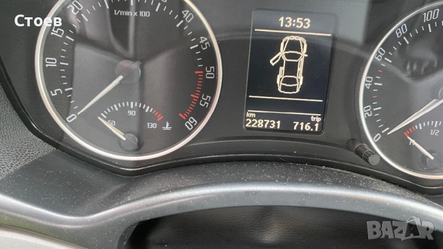 Skoda Octavia 2 Combi 1.6TDi, снимка 4 - Автомобили и джипове - 53195950