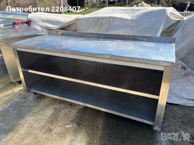 Работна маса неръждавейка