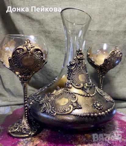 Ръчно изработен сервиз . декантер с две чаши в злато, снимка 8 - Сервизи - 49107939
