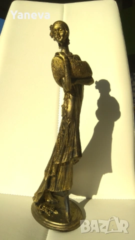 Статуетка на изискана дама в стил Art Deco . , снимка 8 - Статуетки - 53157283