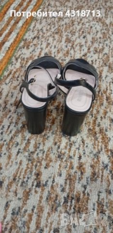 Дамски сандали