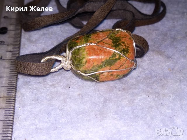 КРАСИВ ВИНТИДЖ - АРТ МЕДАЛЬОН НАТУРАЛЕН ЗЕЛЕН МРАМОРЕН ЯСПИС ОКО с ШНУРЧЕ от ВЕЛУР 13670, снимка 4 - Колиета, медальони, синджири - 41483402