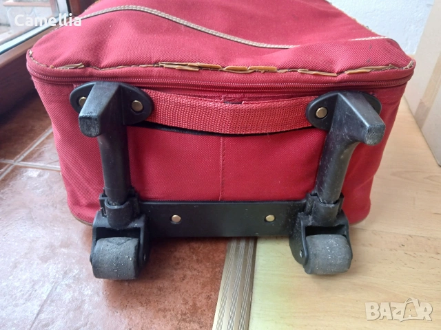 Куфар на колелца - малък, снимка 7 - Куфари - 53365493