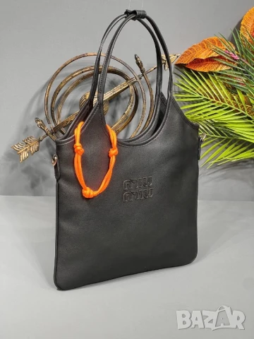 чанти Miu Miu , снимка 10 - Чанти - 50744429