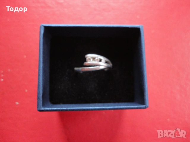 Сребърен пръстен с камъни 21