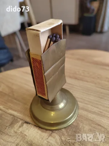 Поставка за кибрит.