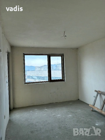 Четиристаен апартамент в гр. Ботевград, снимка 10 - Апартаменти - 53219130