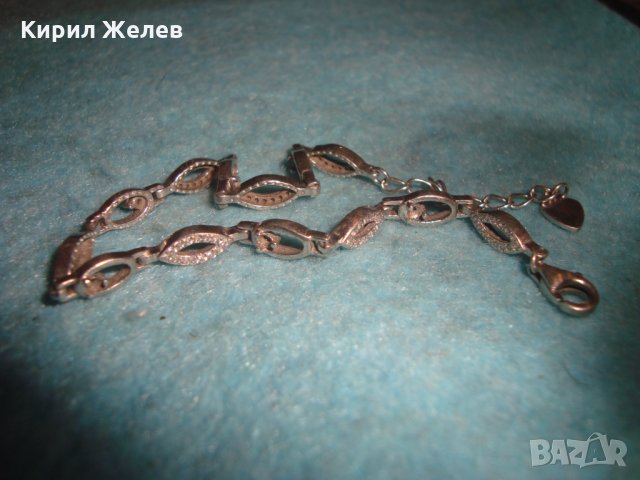 СКЪПОЦЕННА ДИЗАЙНЕРСКА АРТ ГРИВНА РОДИРАНО СРЕБРО 925 с ИНКРУСТИРАНИ НЕЖНИ КАМЪЧЕТА ЦИРКОН 25885, снимка 4 - Гривни - 35868924